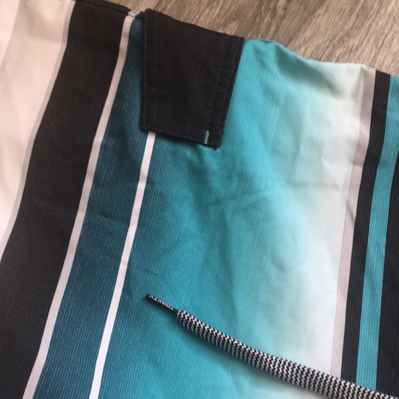 Men’s Board-shorts Size 34 - Picture 4 of 6